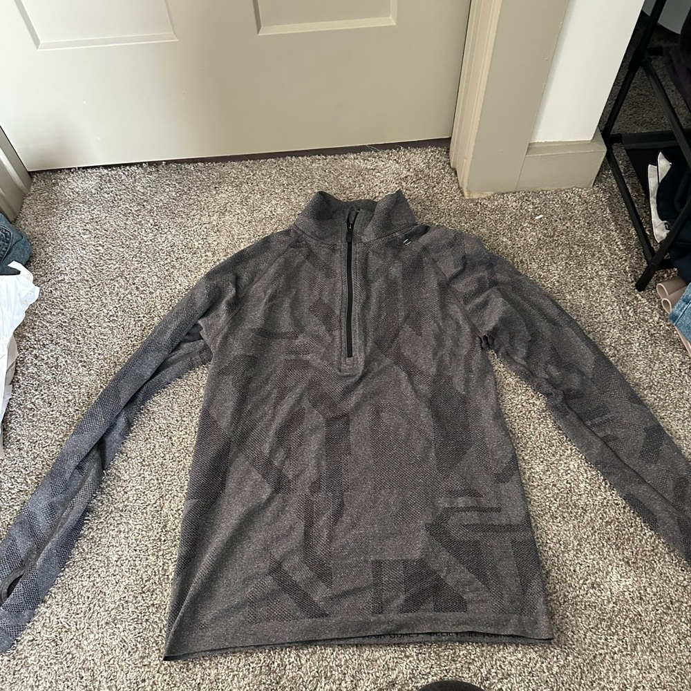Lulu Lemon zip up grey pull over with thumb holes size M